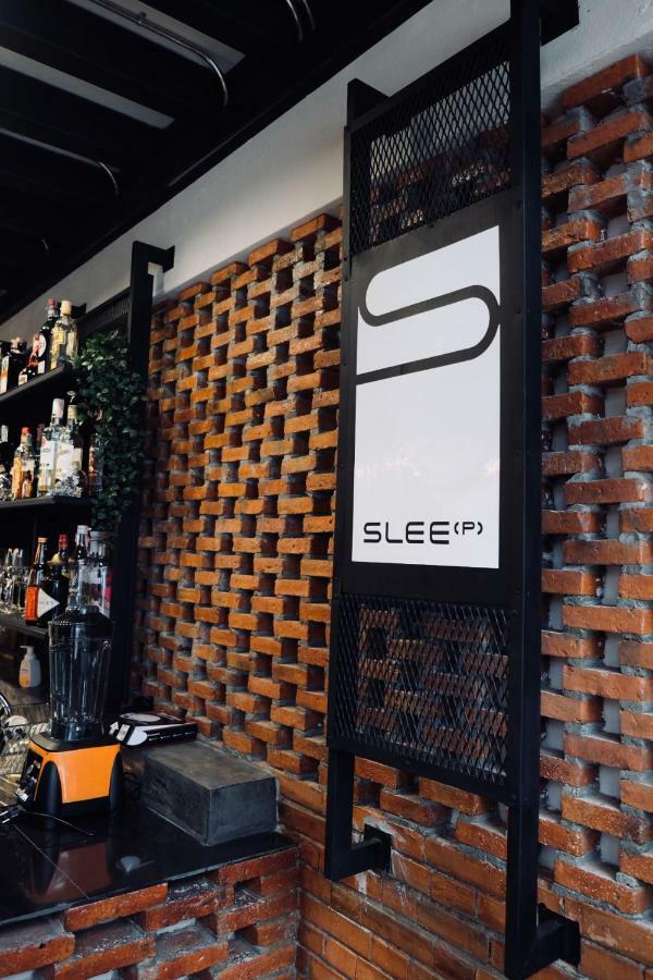 Slee Hostel Chiangmai (Adults Only) Chiang Mai Buitenkant foto